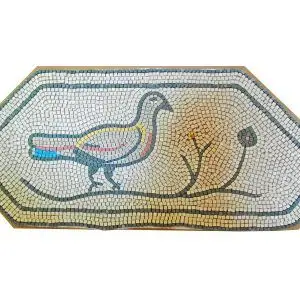 Mosaico tórtola romana. Tamaño 62×24 cm. 2700 teselas de 5mm.
