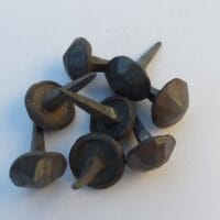 Clavo de fundición hierro (3×1,7 cm)